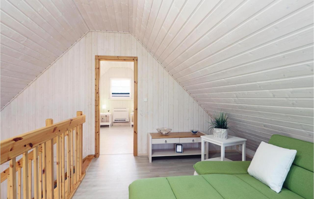 Beach Front Home In Zerpenschleuse With Wifi Bagian luar foto